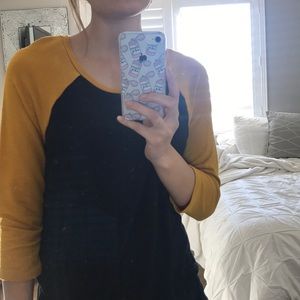 Black t shirt with yellow sleeves 💛